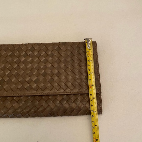 Braided woven leather vegan brown clutch NWOT - Picture 4 of 4